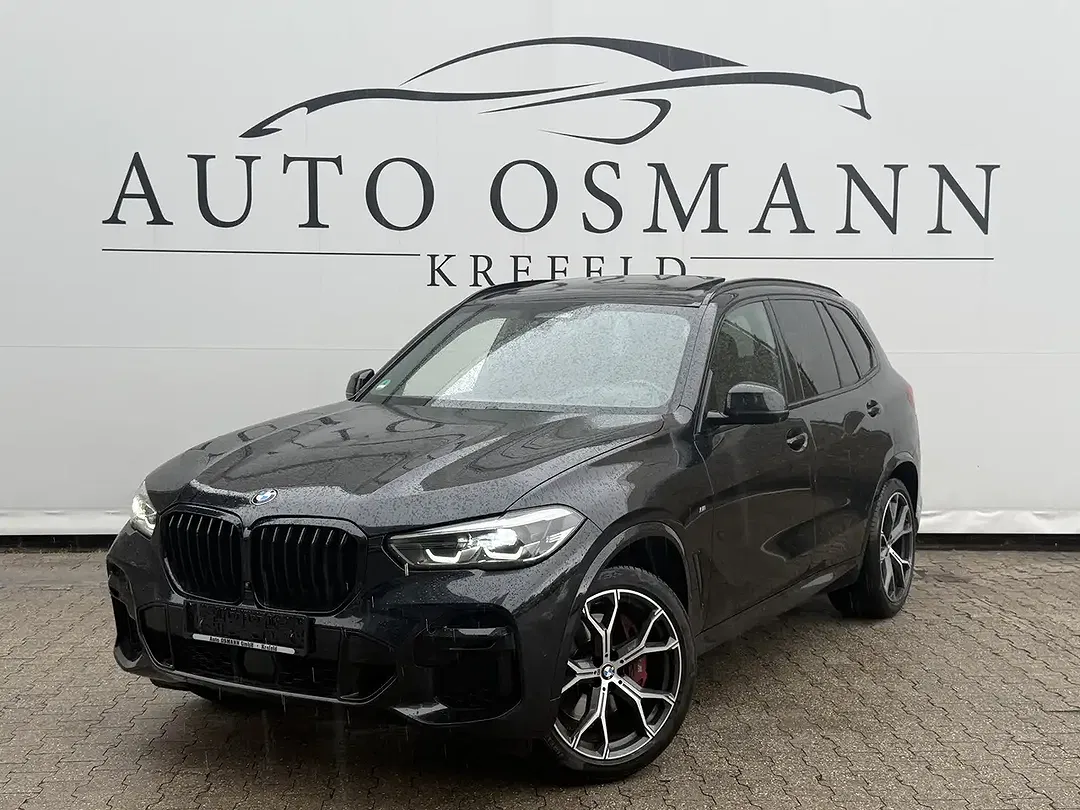 BMW X5 - Thumbnail 1