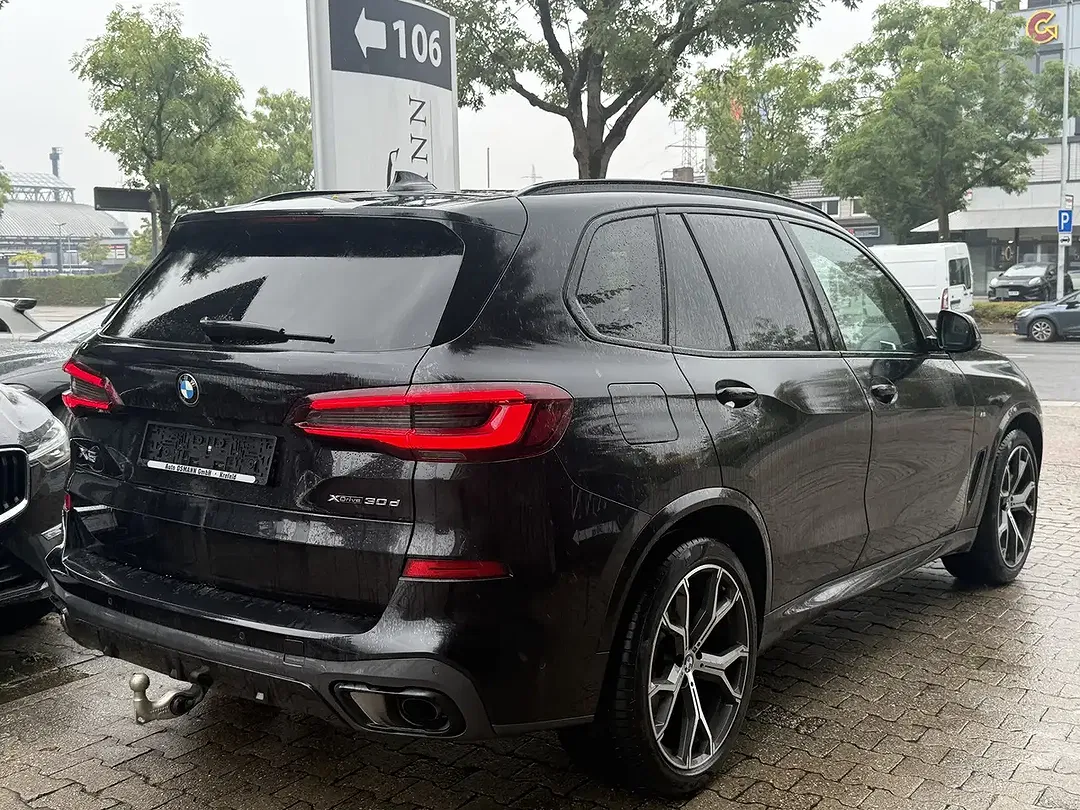 BMW X5 - Thumbnail 13