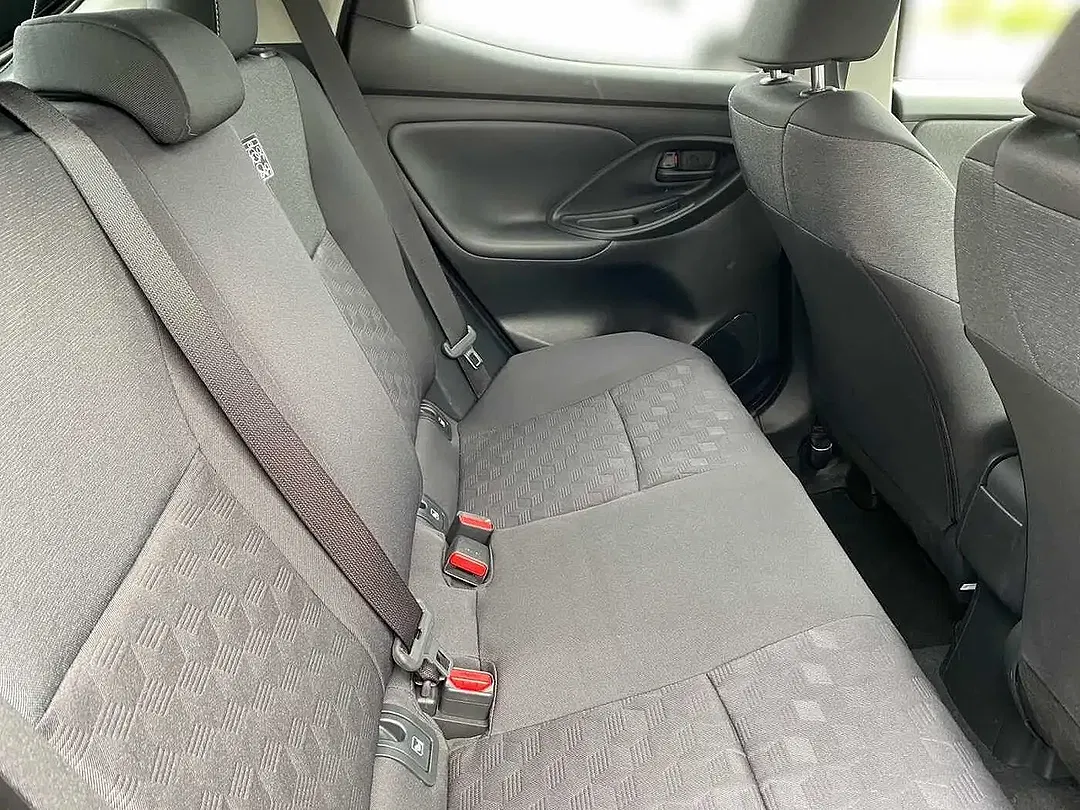 Toyota Yaris - Thumbnail 7