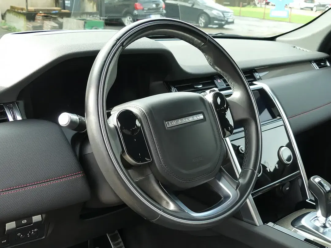 Land Rover Discovery Sport - Thumbnail 11