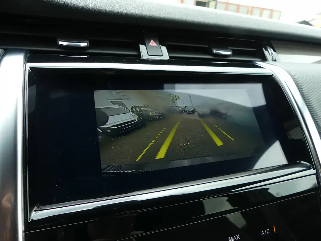 Land Rover Discovery Sport - Thumbnail 12