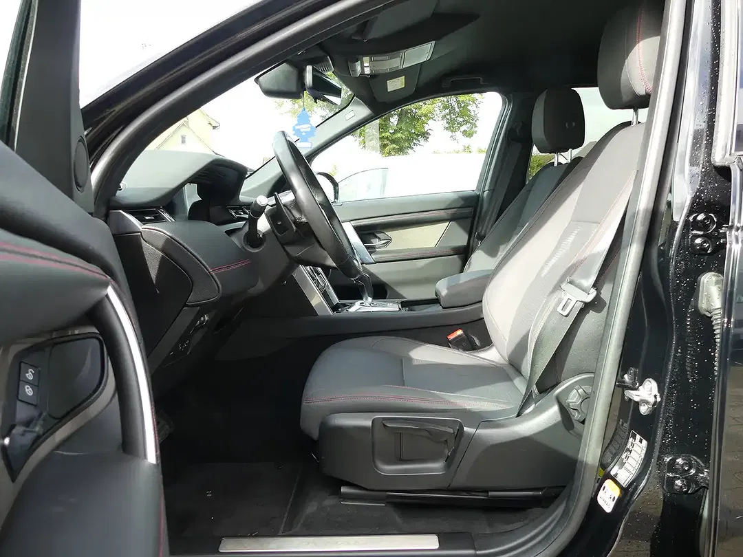 Land Rover Discovery Sport - Thumbnail 9
