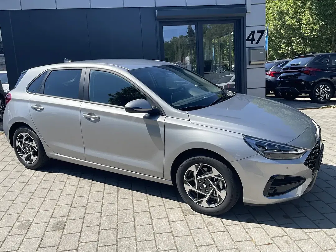 Hyundai i30 - Thumbnail 3
