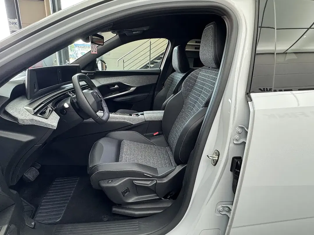 Peugeot 5008 - Thumbnail 9