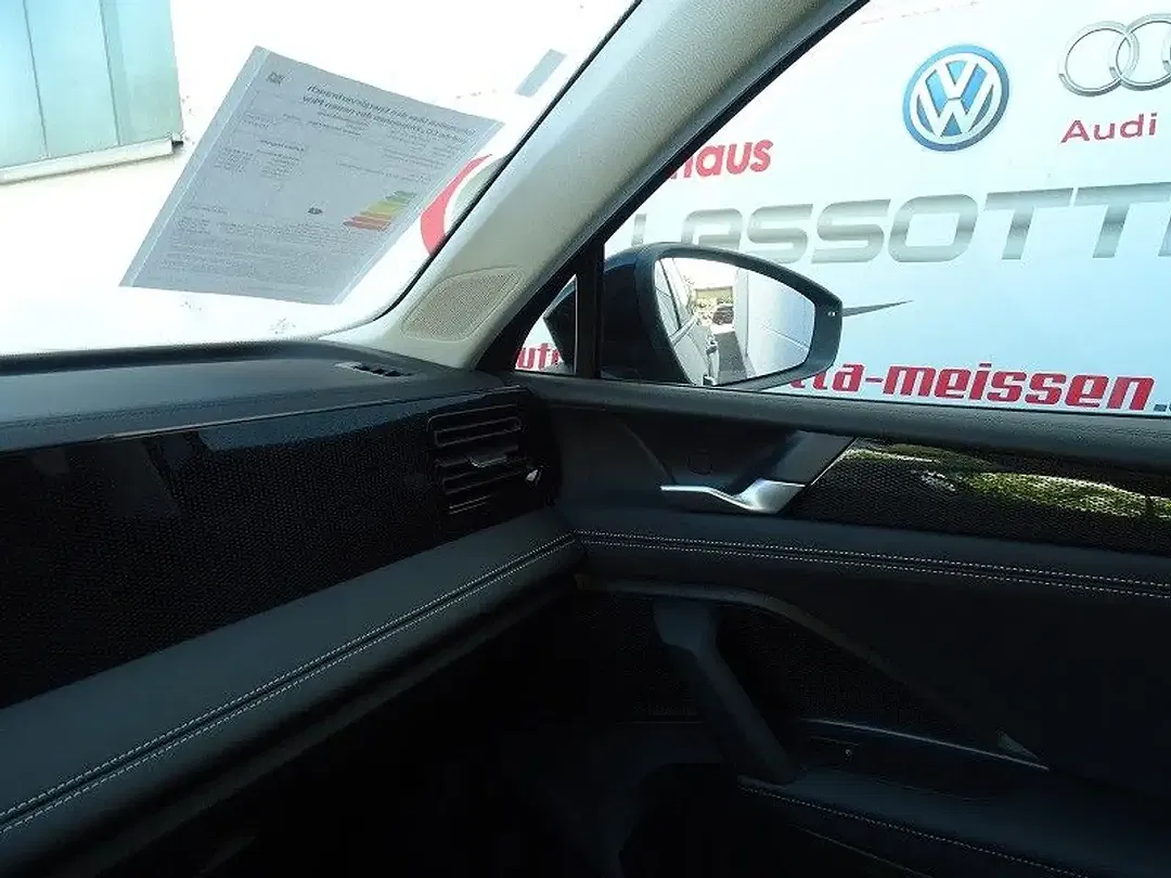 Volkswagen Tiguan - Thumbnail 12