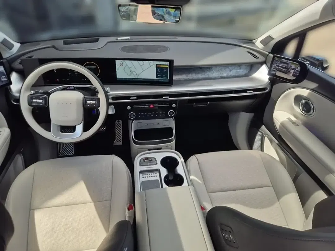 Hyundai IONIQ 9 - Thumbnail 10