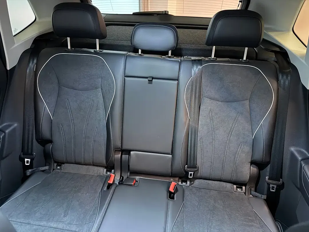 Volkswagen Tiguan - Thumbnail 12