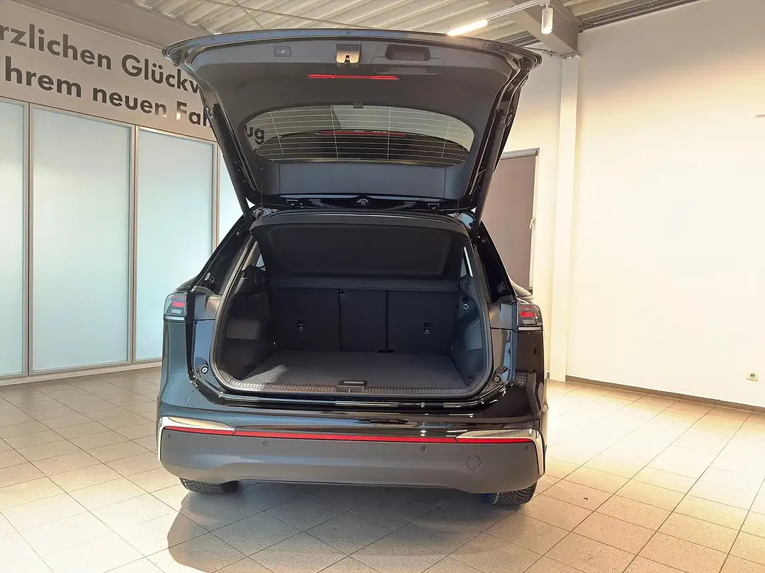 Volkswagen Tiguan - Thumbnail 13