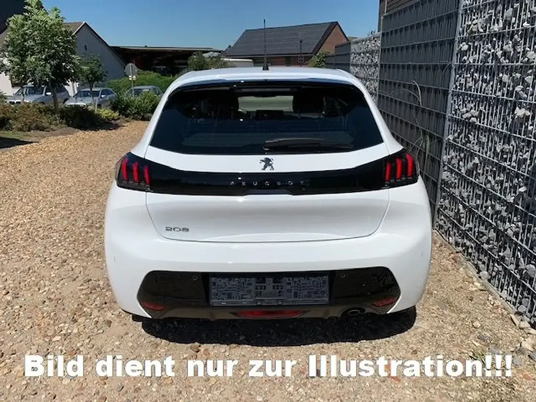 Peugeot 208 - Thumbnail 3