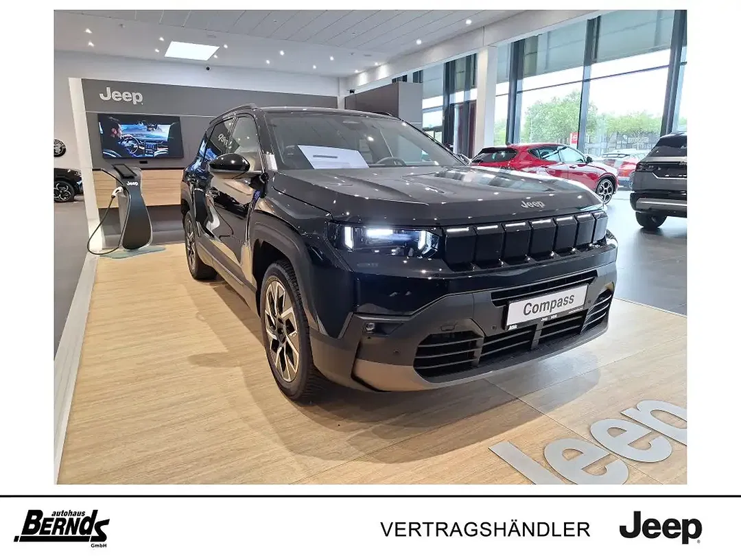 Jeep Compass - Thumbnail 3