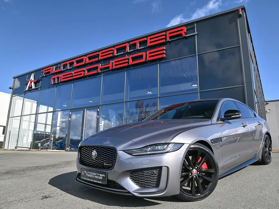 Jaguar XE - Afbeelding 1
