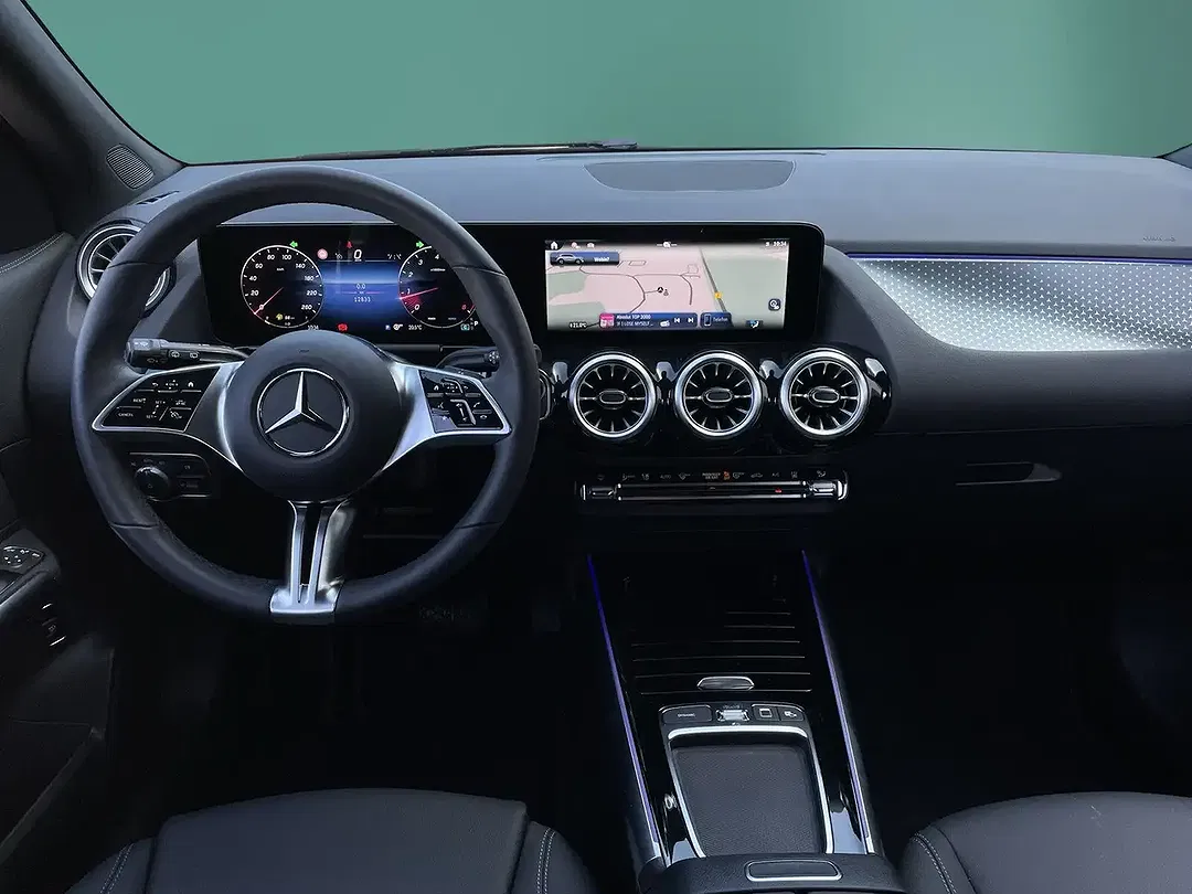 Mercedes-Benz GLA 220 - Thumbnail 13