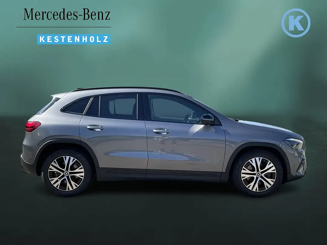Mercedes-Benz GLA 220 - Thumbnail 4