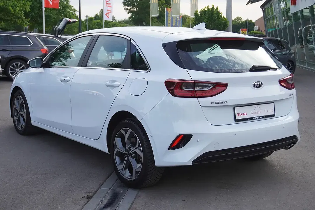 Kia Ceed / cee'd 1.4 T-GDI Spirit - foto 1