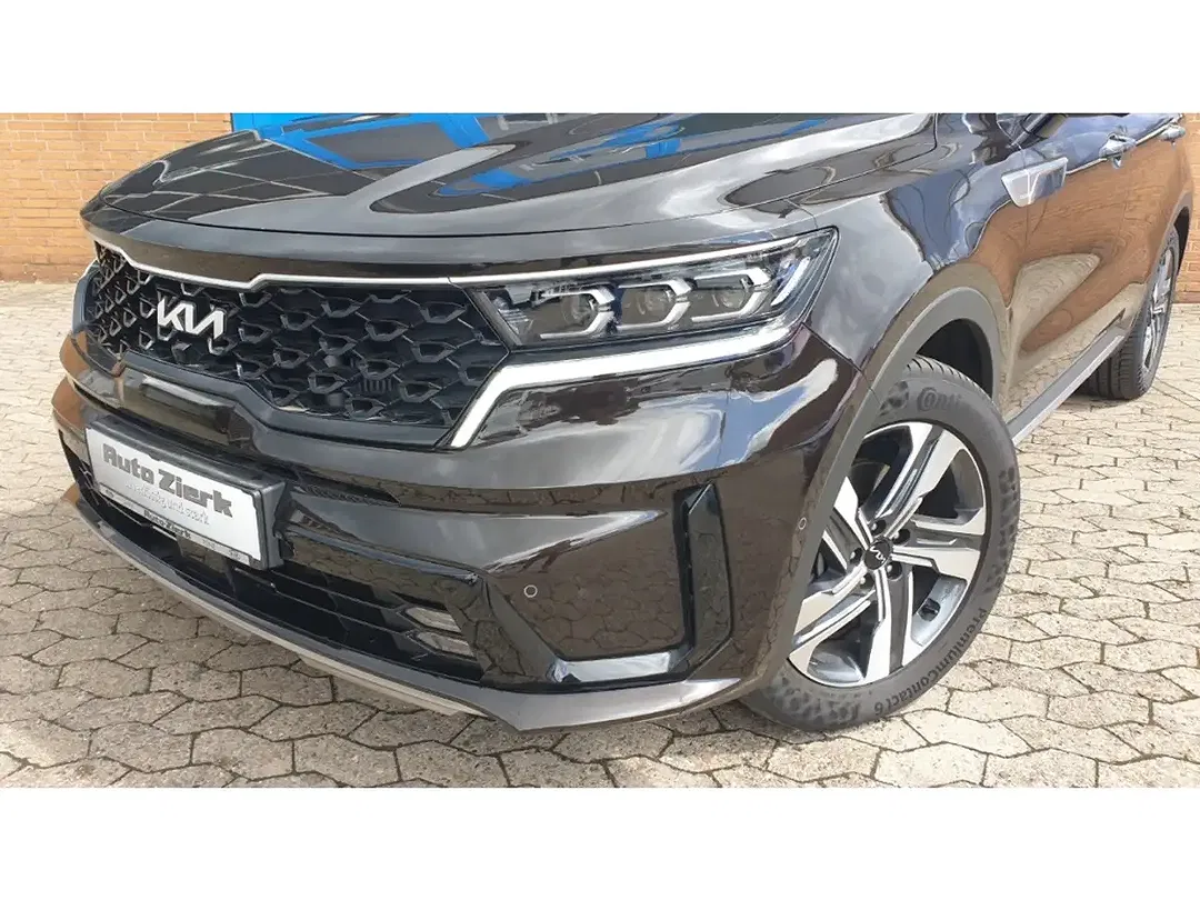 Kia Sorento - Thumbnail 4