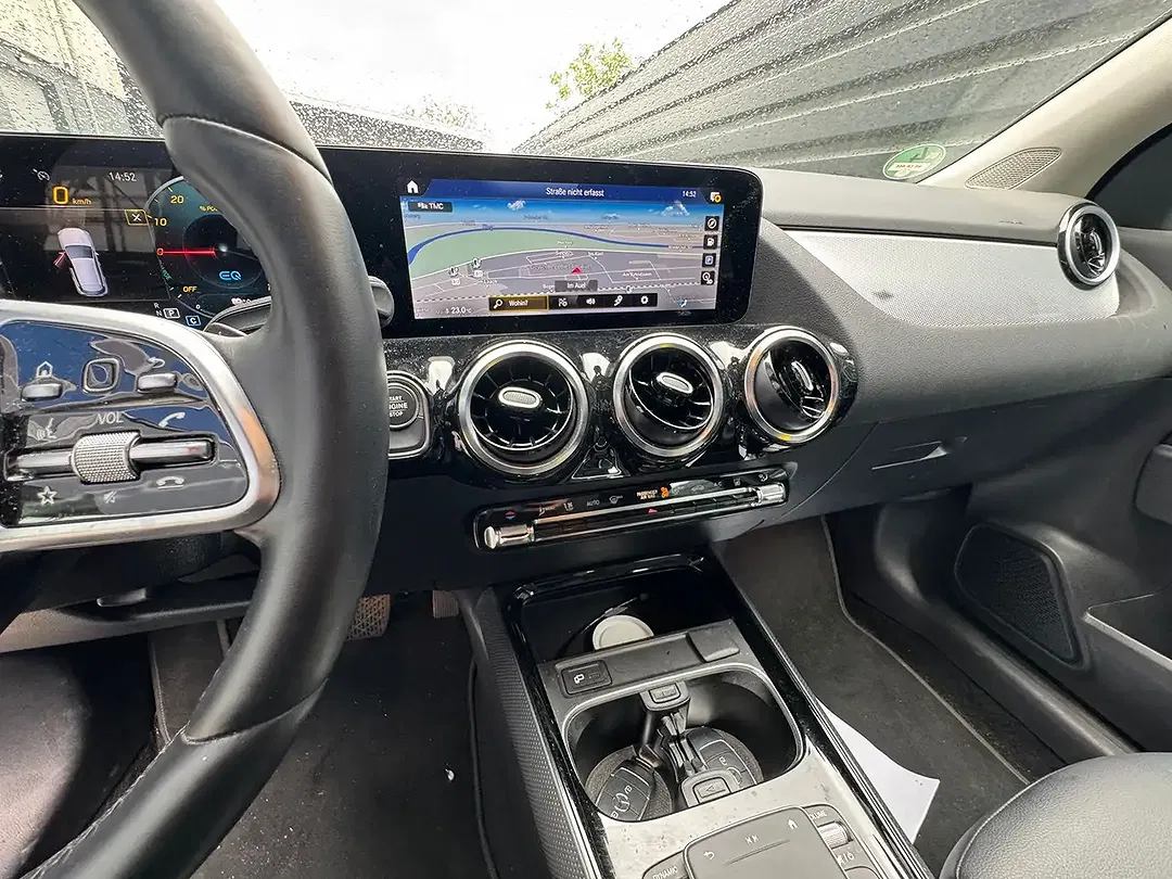 Mercedes-Benz GLA 250 - Thumbnail 5