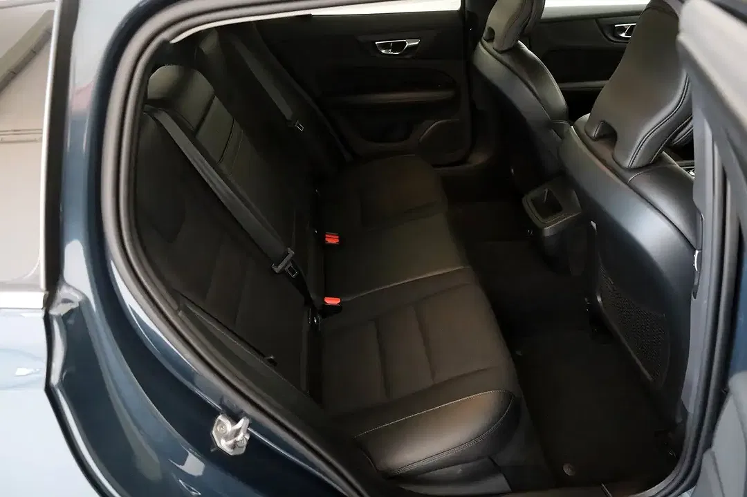 Volvo V60 - Thumbnail 6