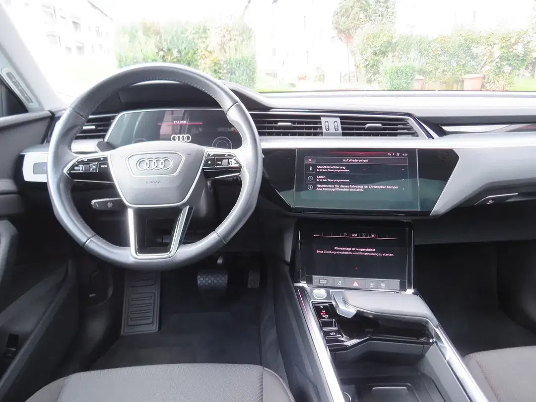 Audi e-tron - Thumbnail 10