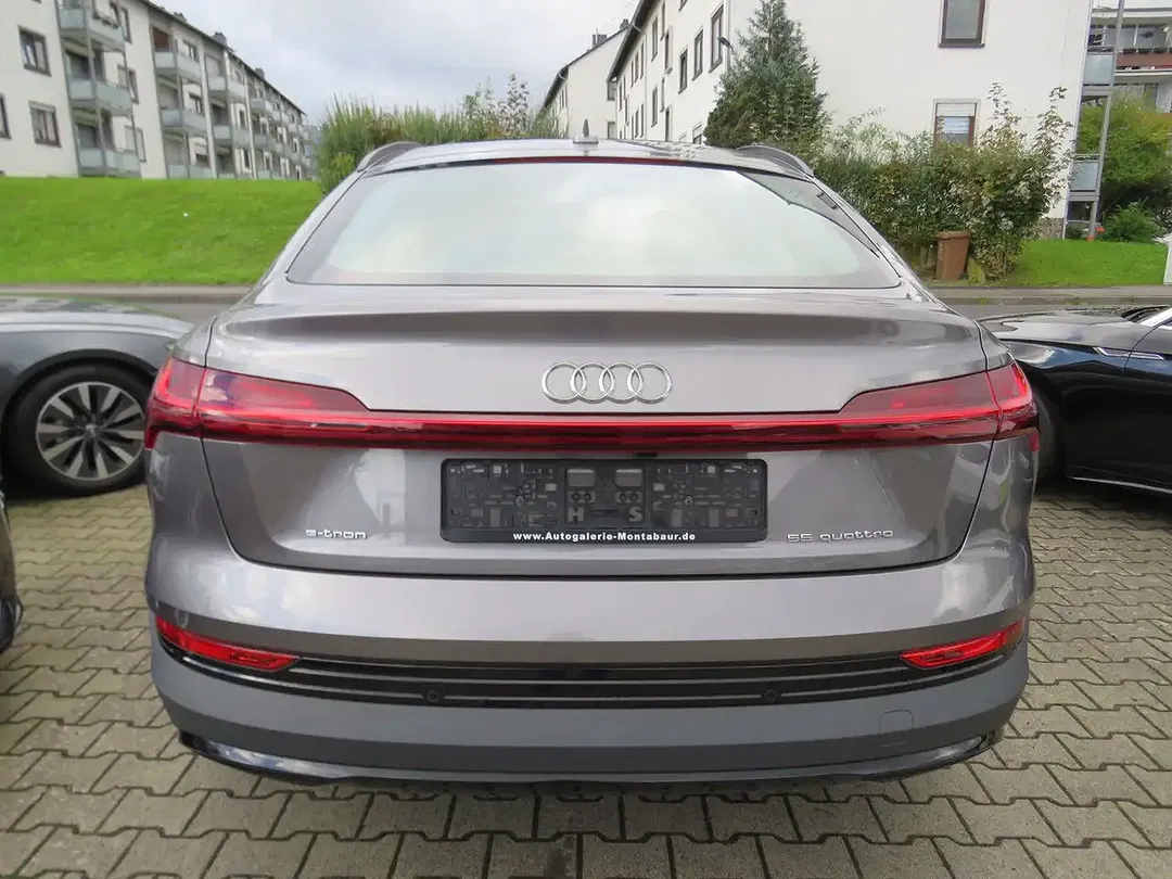 Audi e-tron - Thumbnail 5