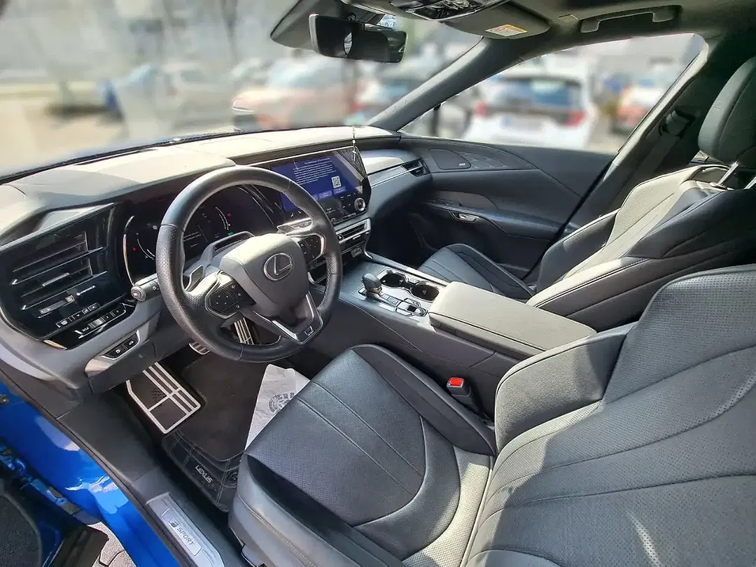 Lexus RX 500h - Thumbnail 9