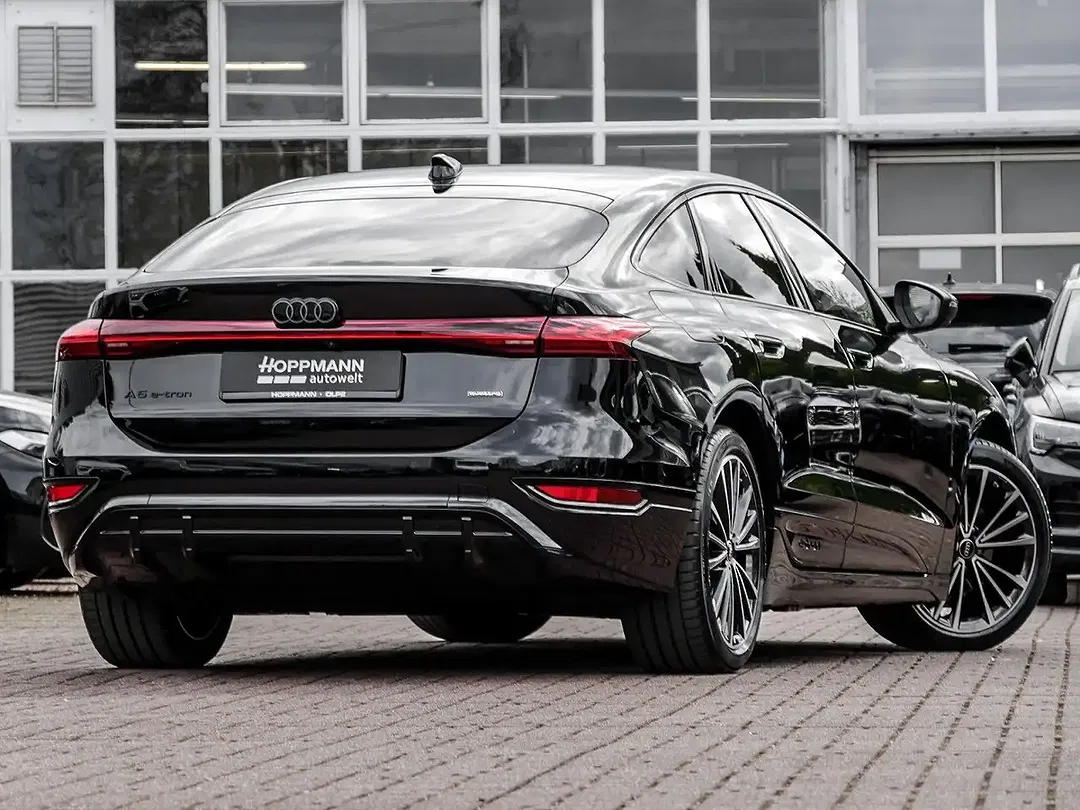 Audi A6 - Thumbnail 3