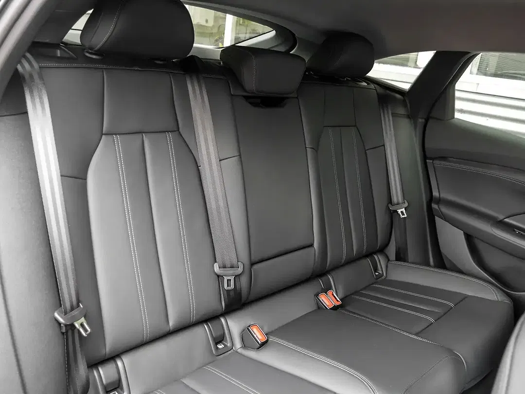 Audi A6 - Thumbnail 5