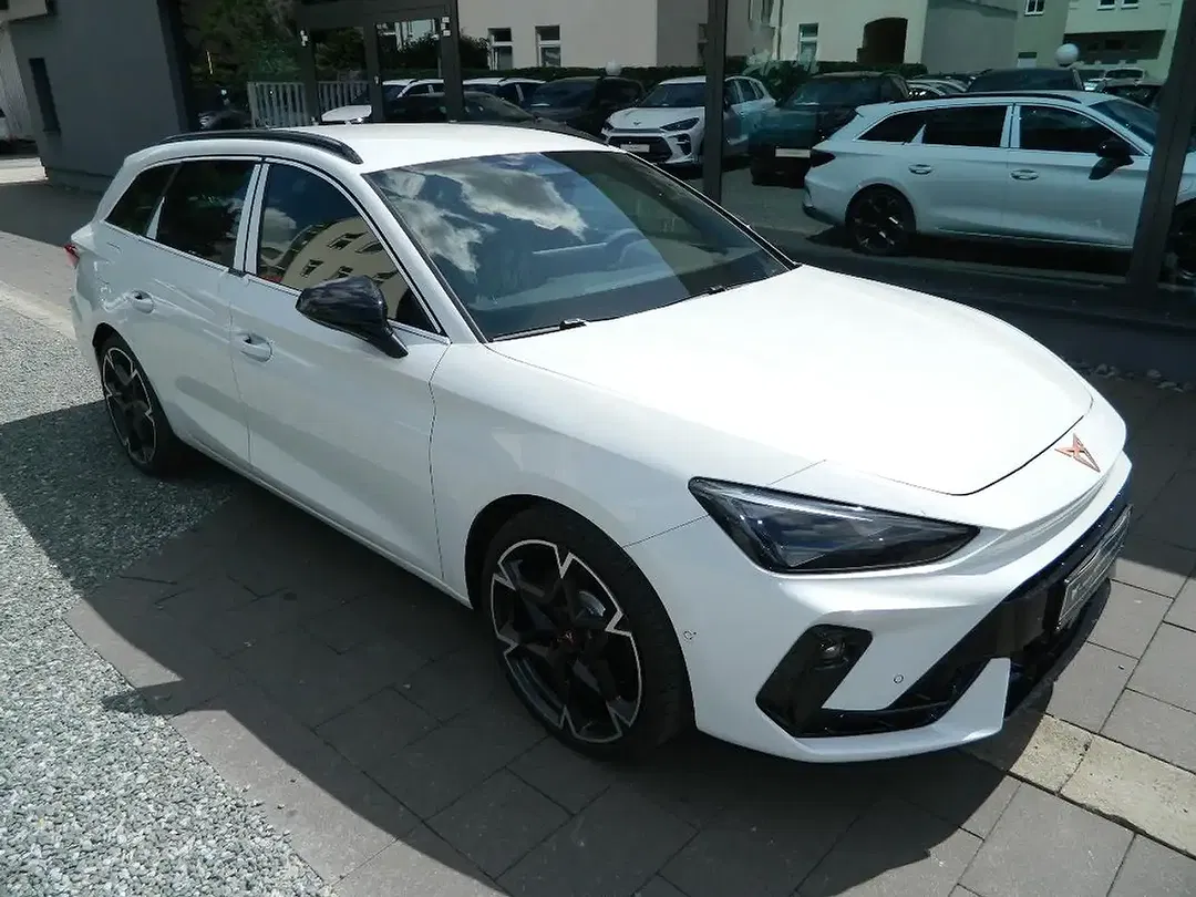 CUPRA Leon - Thumbnail 1