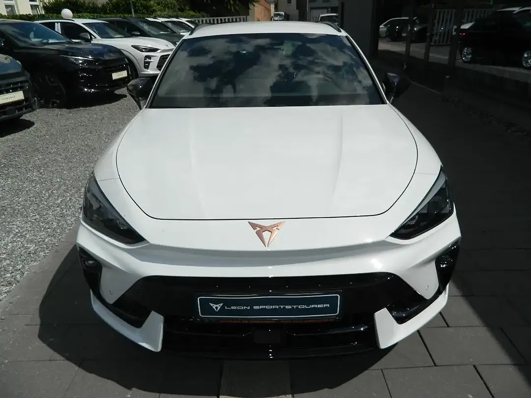 CUPRA Leon - Thumbnail 2