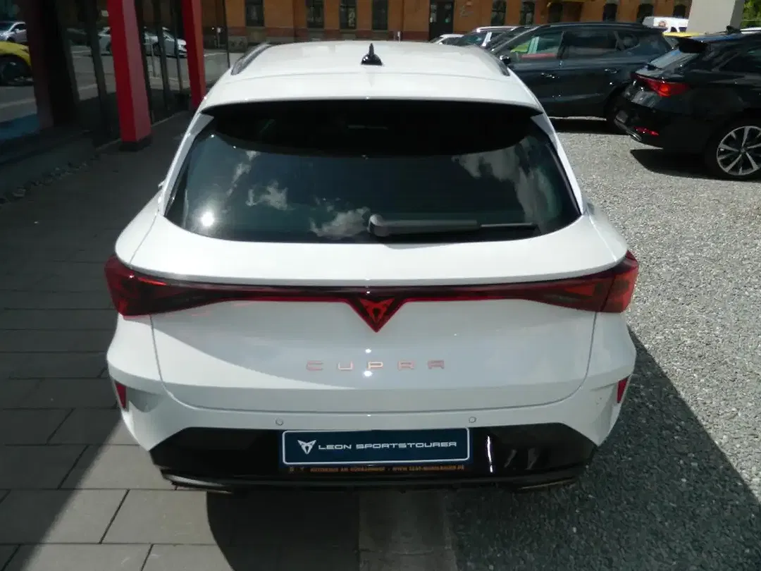 CUPRA Leon - Thumbnail 4