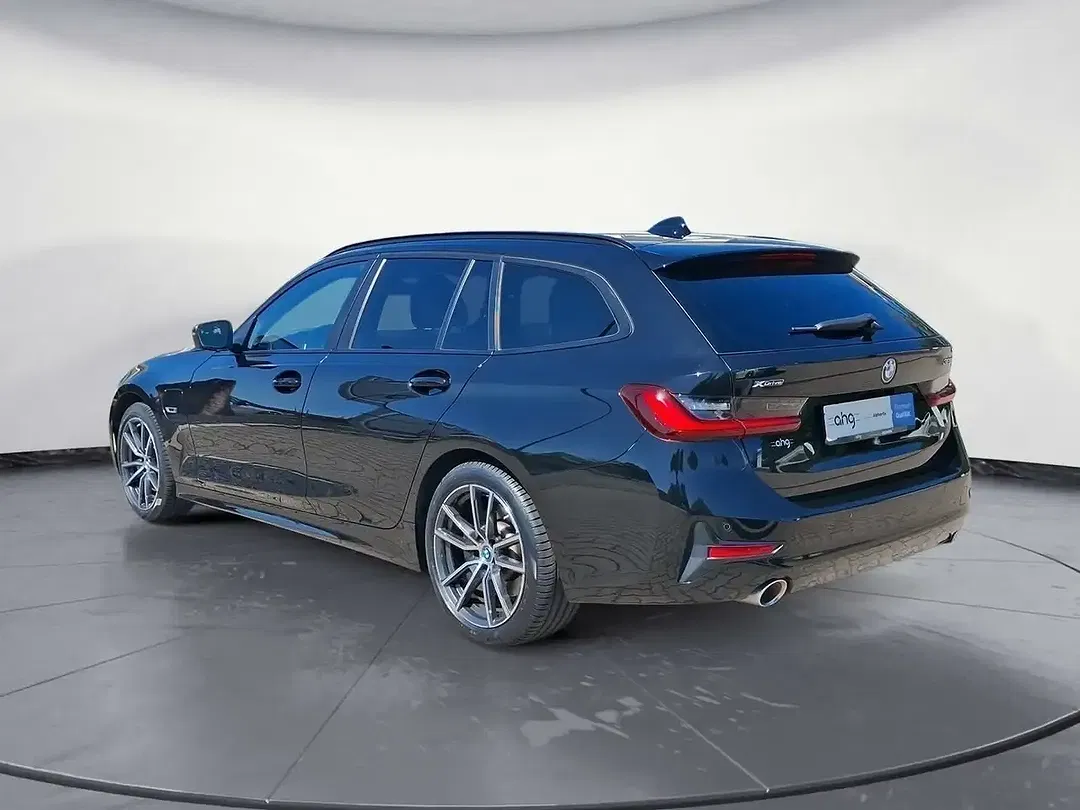 BMW 320 - Thumbnail 4