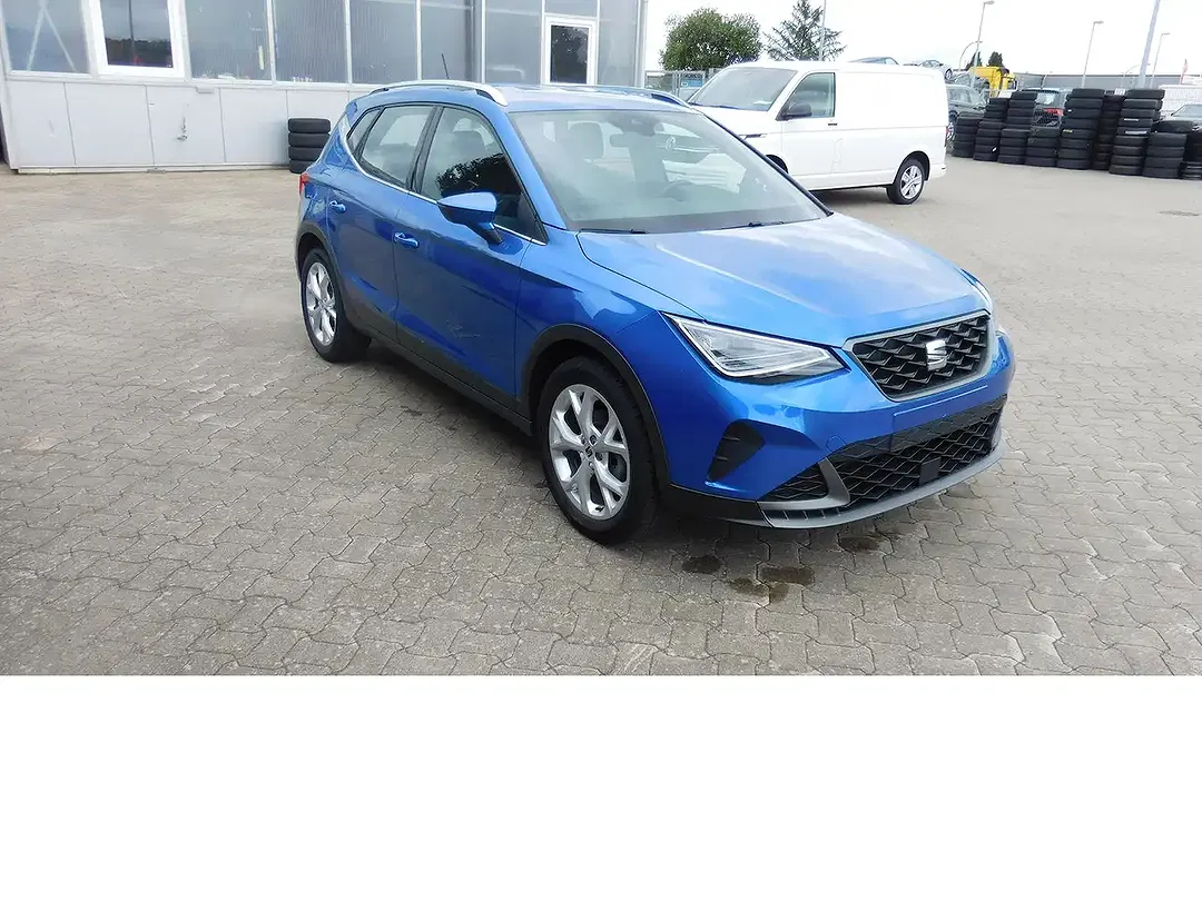 SEAT Arona - Thumbnail 8