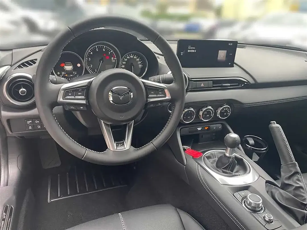 Mazda MX-5 - Thumbnail 12