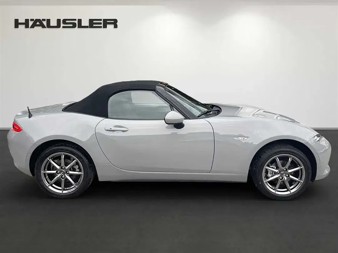 Mazda MX-5 - Thumbnail 3