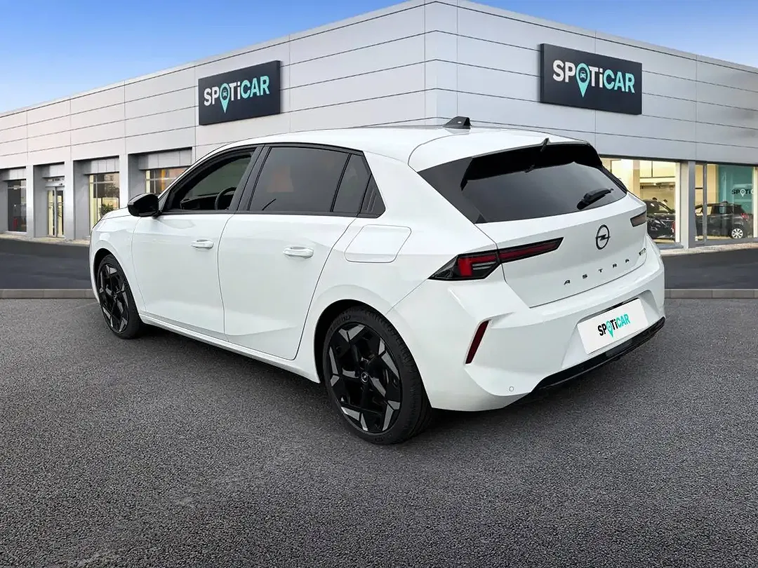 Opel Astra - Thumbnail 6