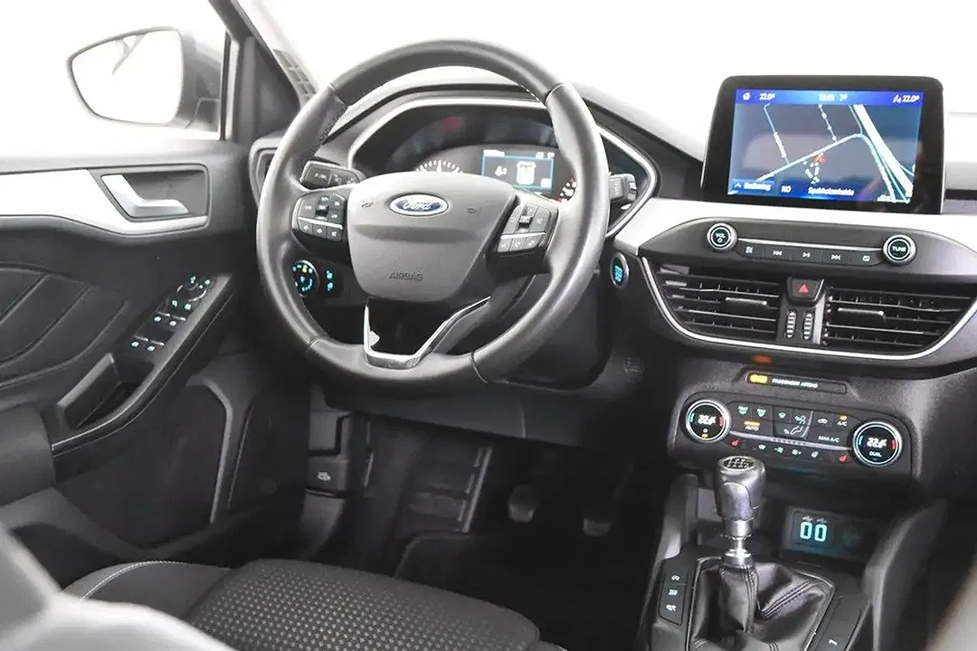 Ford Focus - Thumbnail 11