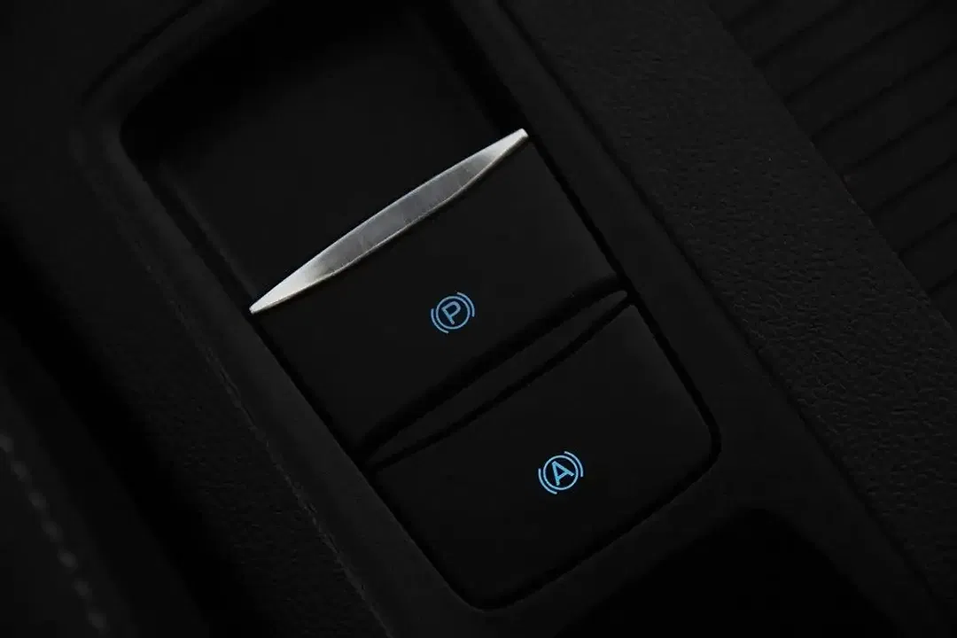 Ford Focus - Thumbnail 12
