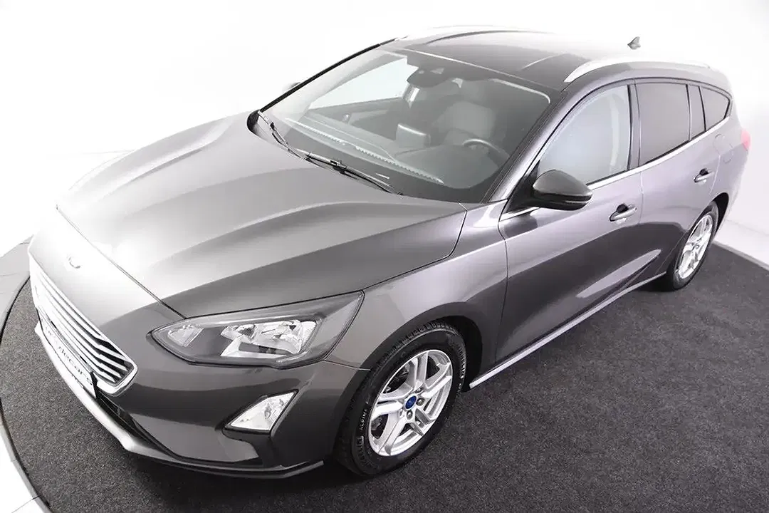 Ford Focus - Thumbnail 4