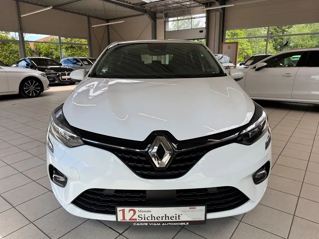 Renault Clio - Thumbnail 6