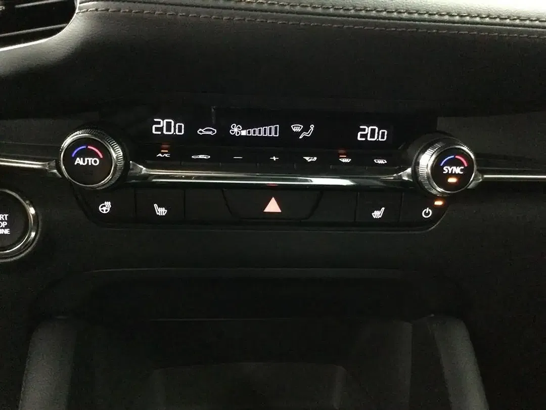 Mazda 3 - Thumbnail 12