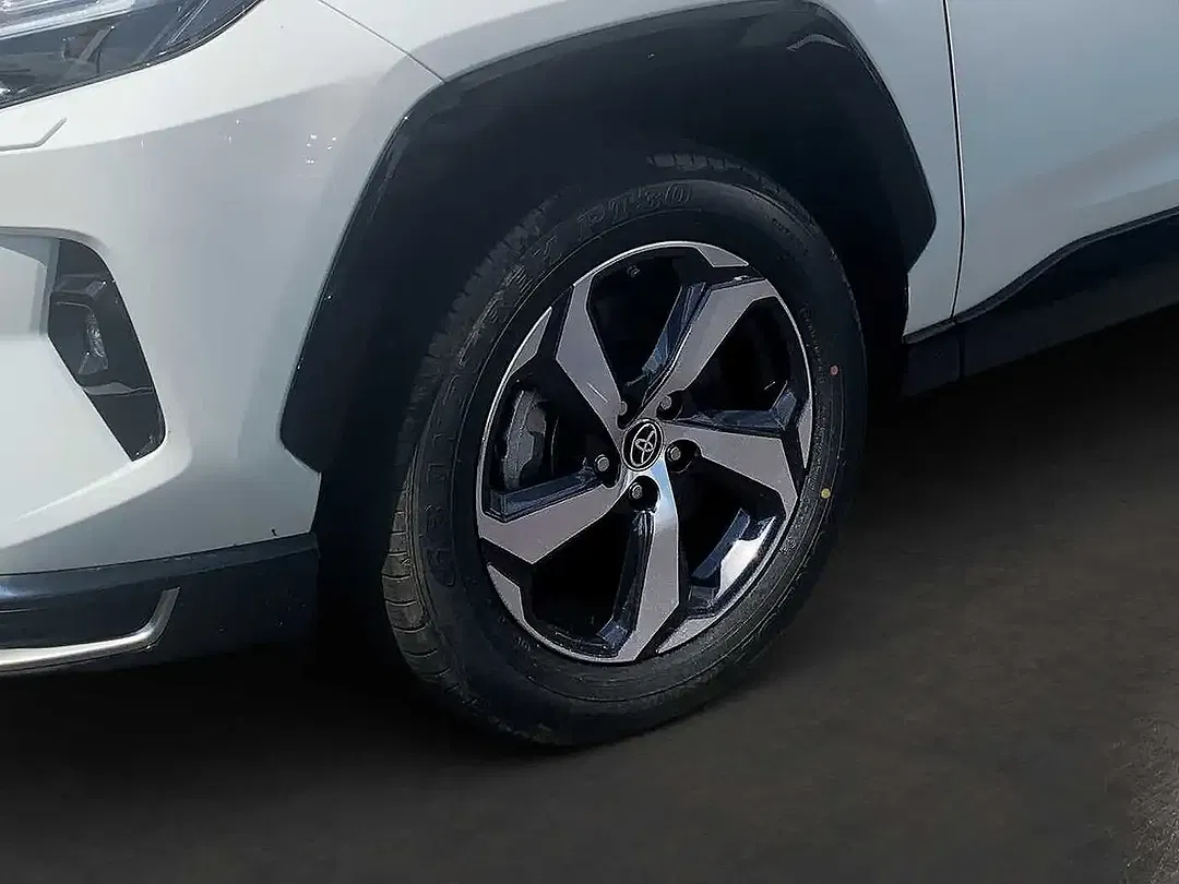 Toyota RAV 4 - Thumbnail 13