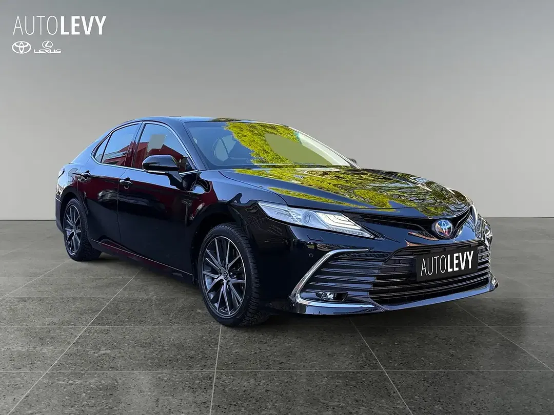 Toyota Camry - Thumbnail 7