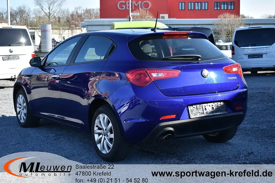 Alfa Romeo Giulietta - Thumbnail 4
