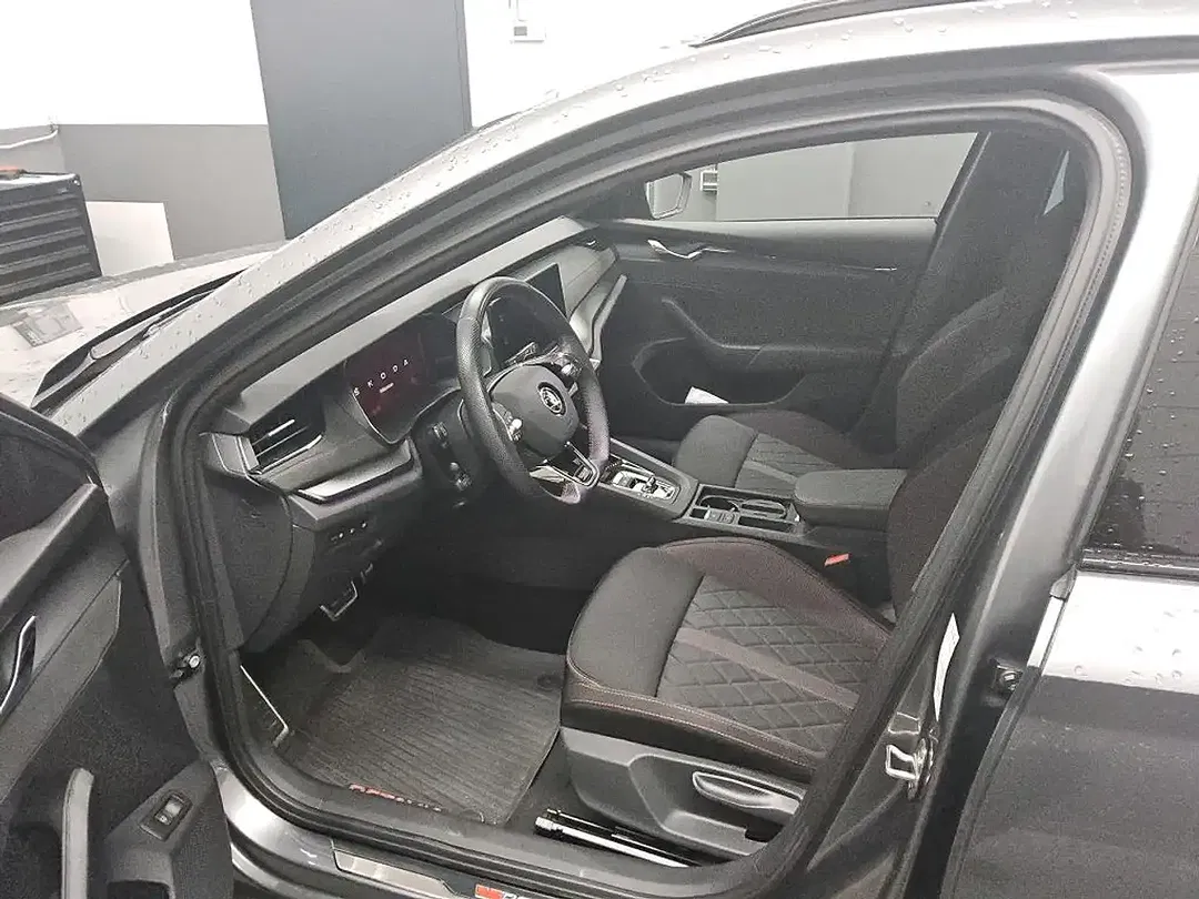 Skoda Octavia - Thumbnail 7
