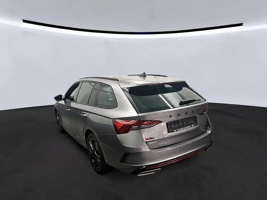 Skoda Octavia - Thumbnail 5