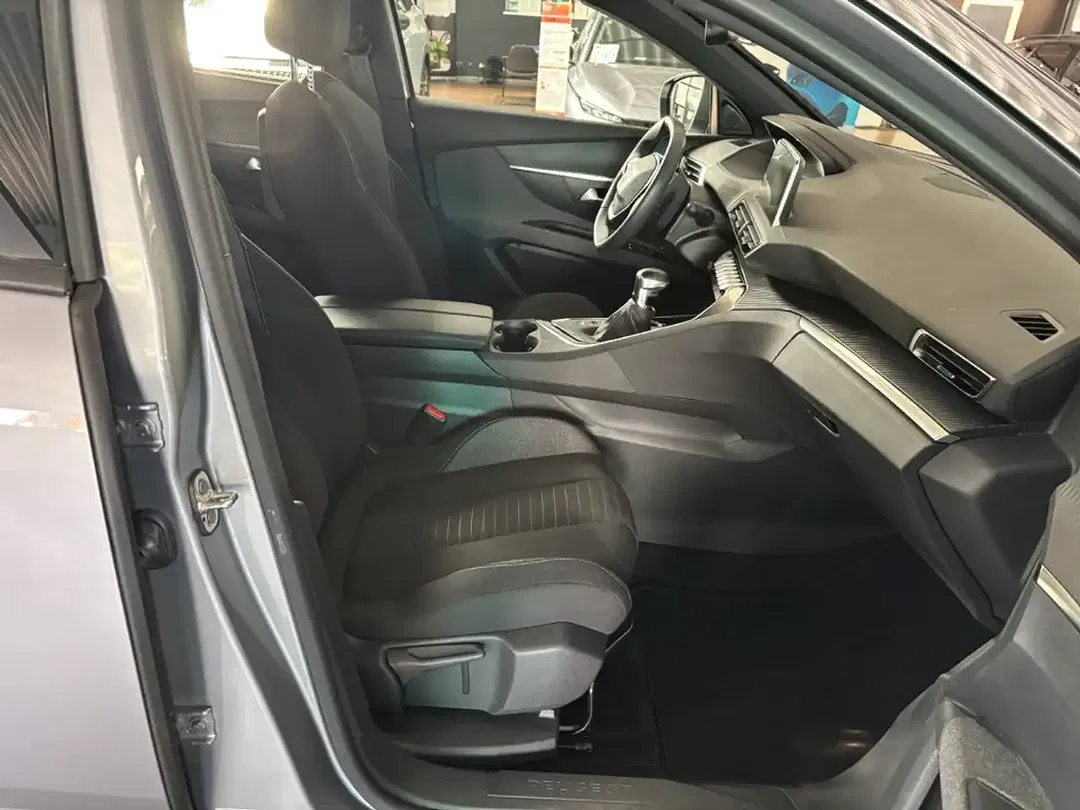 Peugeot 5008 - Thumbnail 12