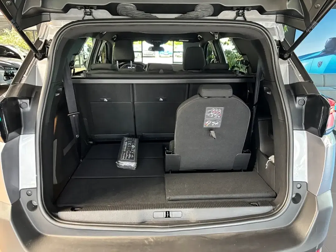 Peugeot 5008 - Thumbnail 15