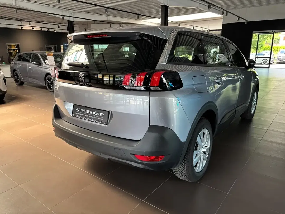 Peugeot 5008 - Thumbnail 5