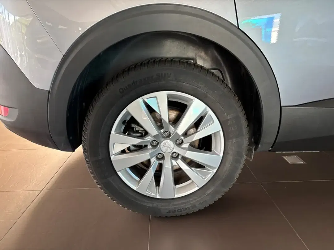 Peugeot 5008 - Thumbnail 9