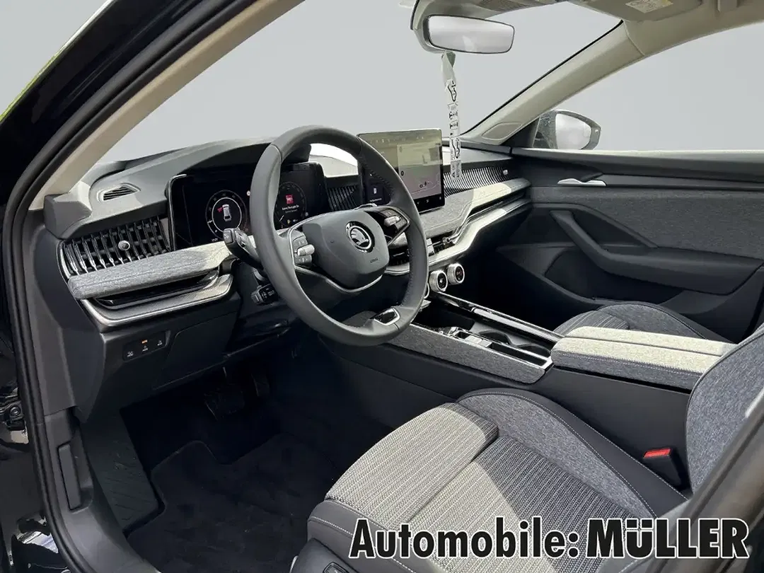 Skoda Superb - Thumbnail 12
