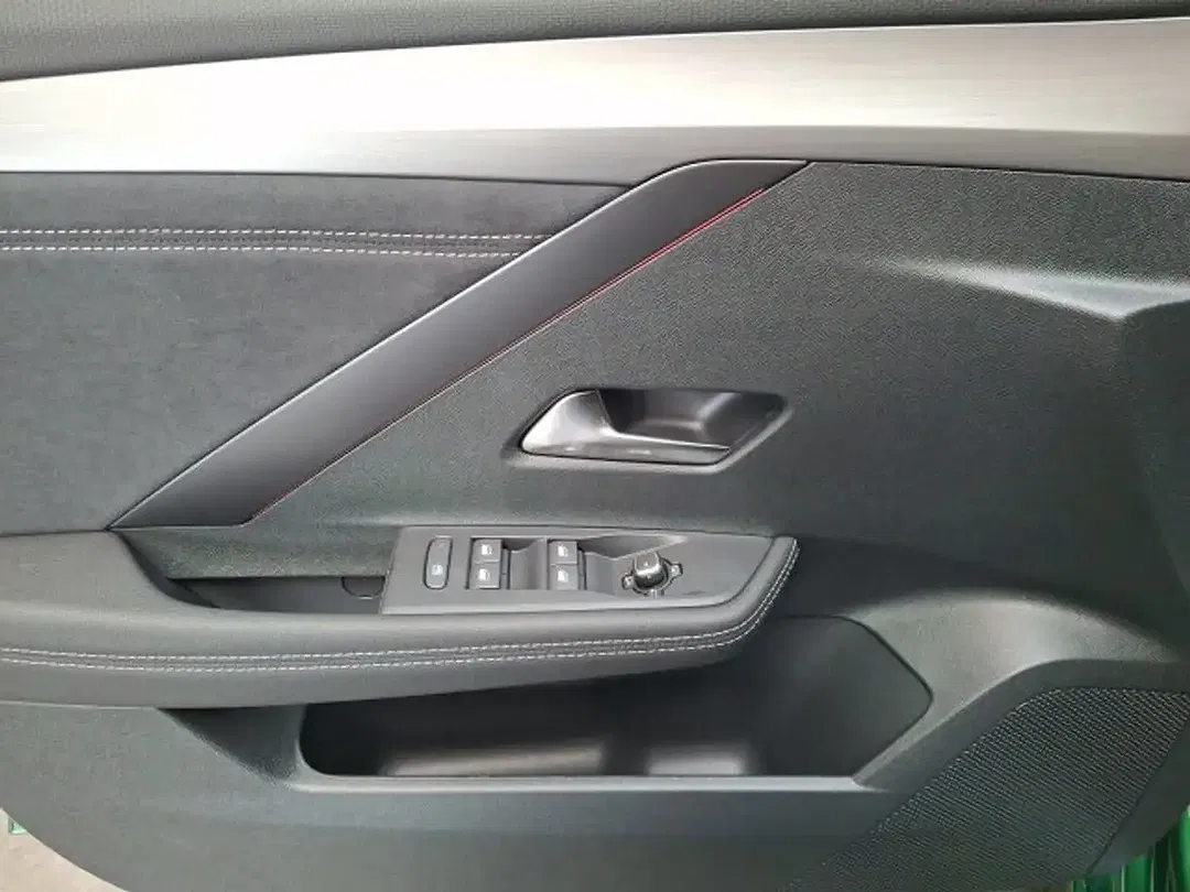Opel Astra - Thumbnail 6